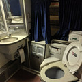 AMTK 39035 Bedroom H bathroom.jpg